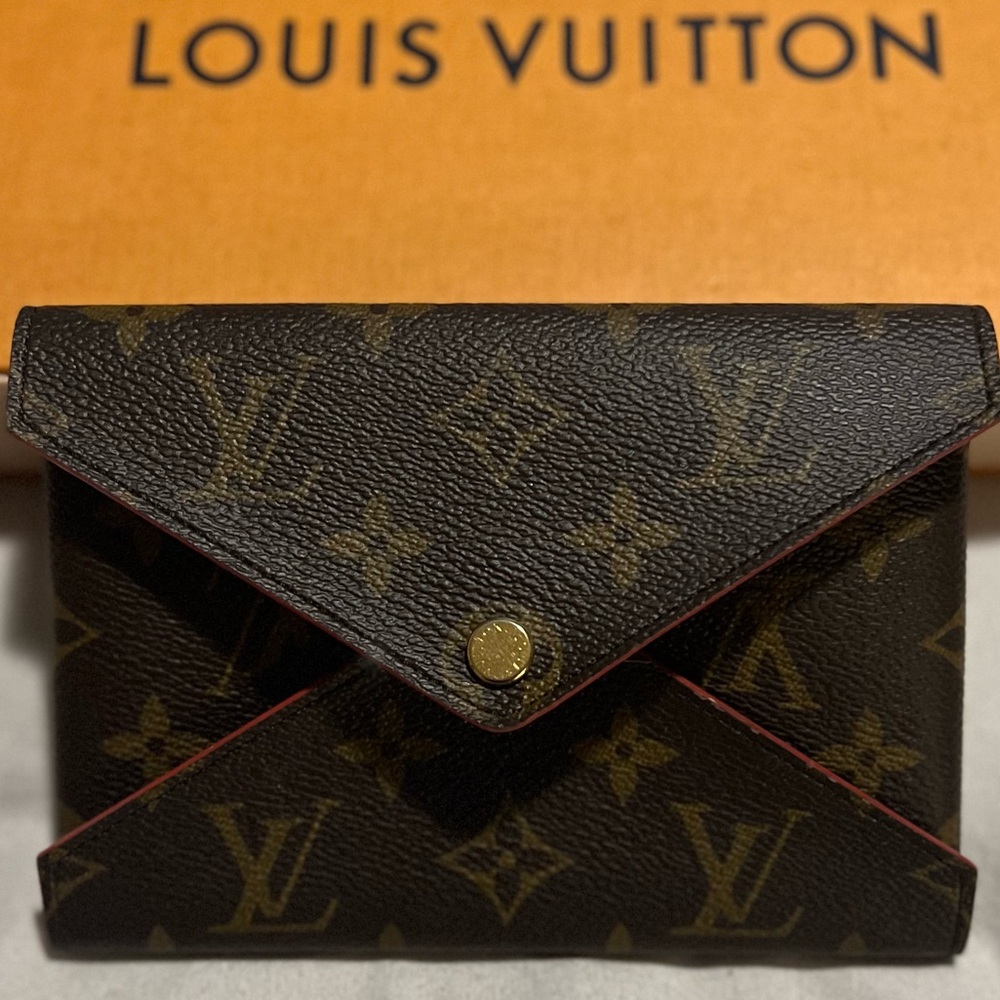 Louis Vuitton Kirigami Medium Pochette